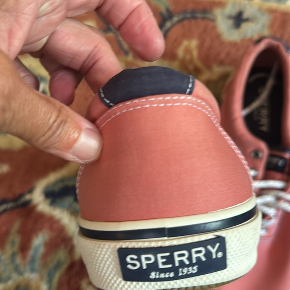 Coral Sperry Sneakers Men’s Size 11 - Picture 3 of 4